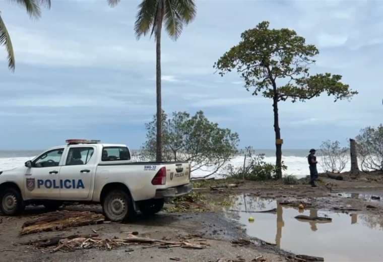 Cinco hombres siguen desaparecidos tras vuelco de dos embarcaciones en Guanacaste
