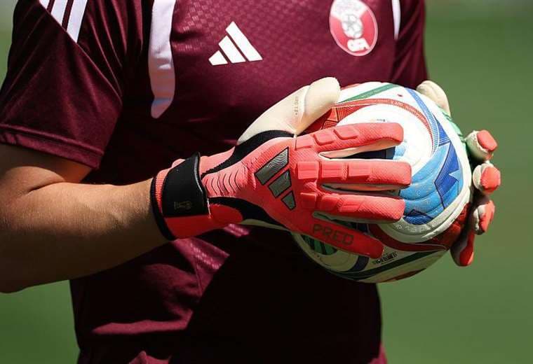 "Está hecho para los goles": por qué este balón del Mundial está causando problemas a los porteros
