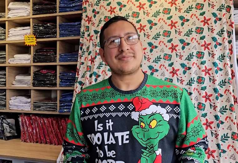 El taller donde la Navidad se cose a mano y se imprime con ingenio tico