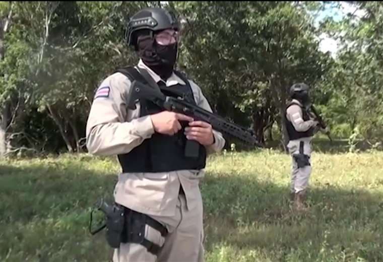 Esta es la millonaria suma que tenían tres policías detenidos en Crucitas