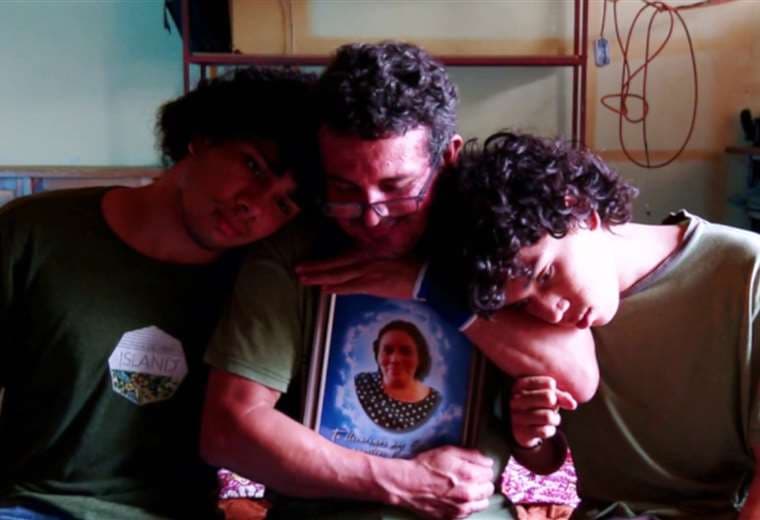 Muerte de madre dejó profundo vacío a familia cartaginesa que sueña con hogar propio