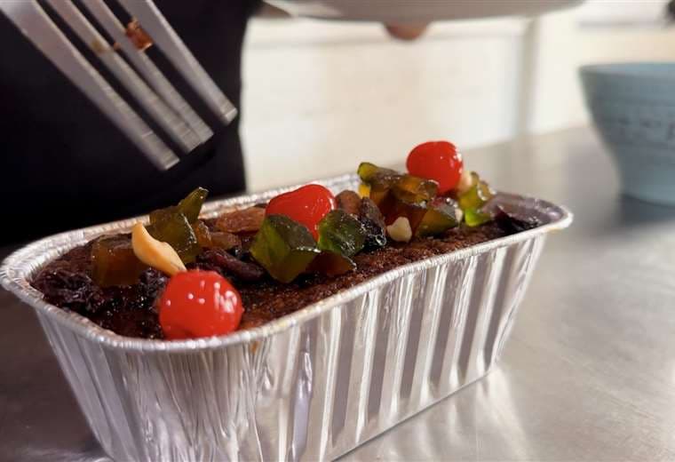 Un queque navideño y su receta contada desde una cocina herediana