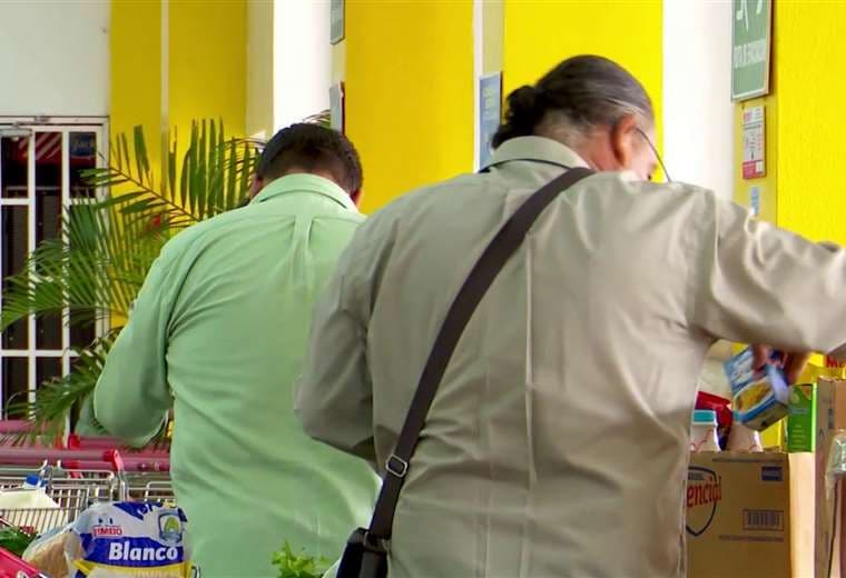 Hogares ticos gastan, en promedio, ₡687 mil por mes