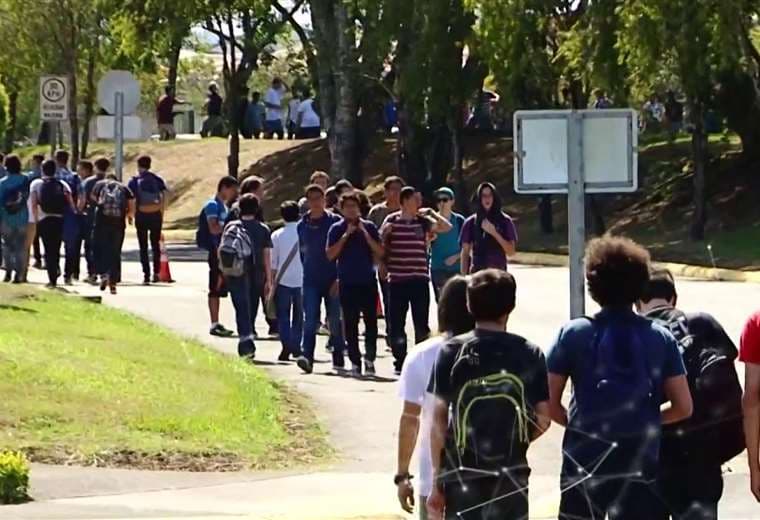 Elegir carrera en Costa Rica: las que pagan más y tienen alta demanda laboral