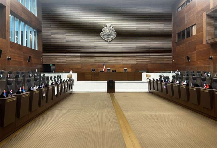 Congreso aprueba recursos para comedores escolares y pensiones de los más pobres