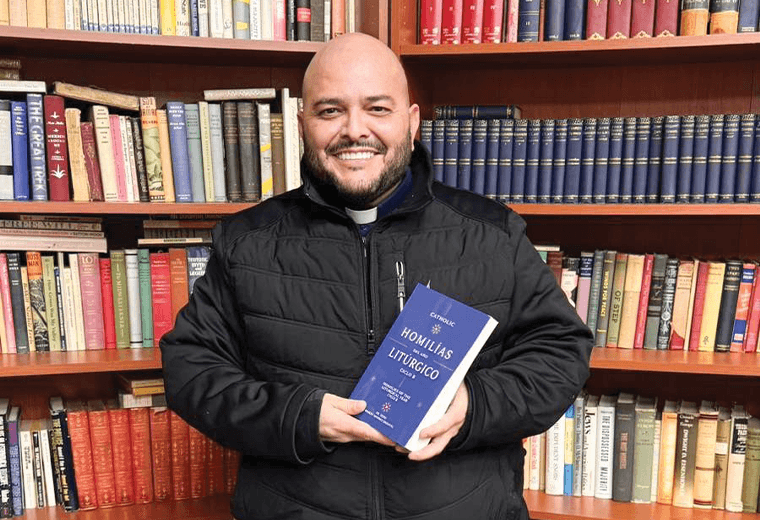 Se declara culpable sacerdote tico acusado de abuso sexual en EE. UU.