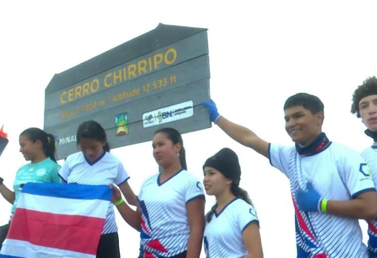 Antorcha sorprendió a turistas y senderistas en la cima del cerro Chirripó
