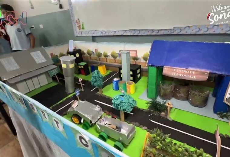 Tres estudiantes crean proyecto ecológico con IA para mejorar reciclaje en Barva