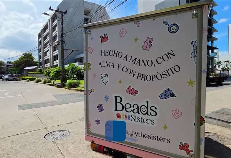 ‘Beads by the Sisters’: un legado de amor que recorre el país sobre ruedas