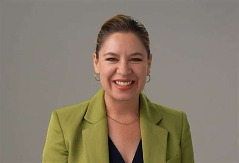 Claudia Dobles plantea consolidar un solo bloque contra "Laura y sus jefes"