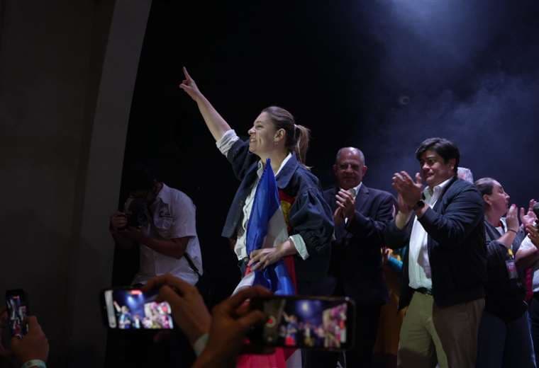 PAC volverá al Congreso bajo otra bandera, de la mano de Claudia Dobles