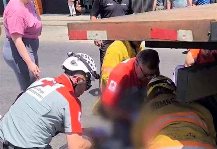 Adulto mayor que acompañaba a menor fallecida era su abuelo