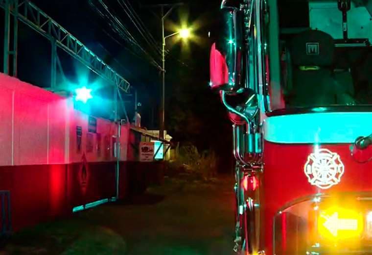 Decomisan cilindro "podrido" que explotó el sábado en planta envasadora de Alajuela