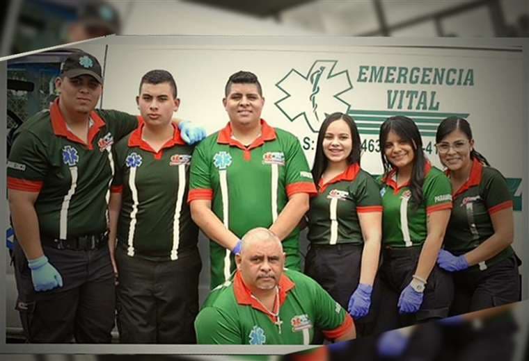 Seis hijos crecieron viendo a su padre salvar vidas y hoy hacen lo mismo