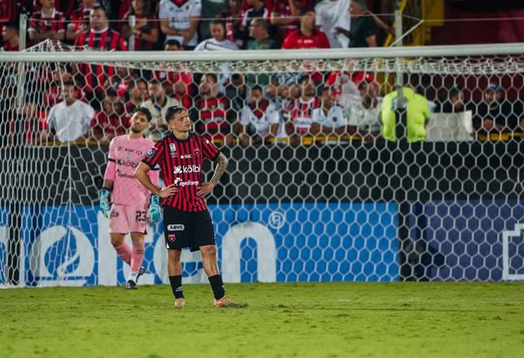 Alajuelense ante Los Angeles FC/Crédito: Juan Manuel Quirós