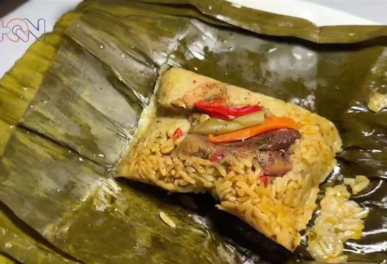 En la Zona Sur, un tamal de arroz guarda la memoria de una madre y una Navidad que no se olvida