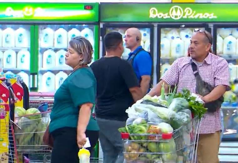 Salmón, tomate, bloqueador... ¿Qué se considera un lujo en Costa Rica?