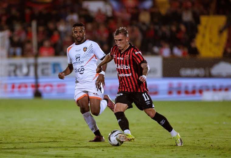 Alajuelense-Puntarenas. LDA