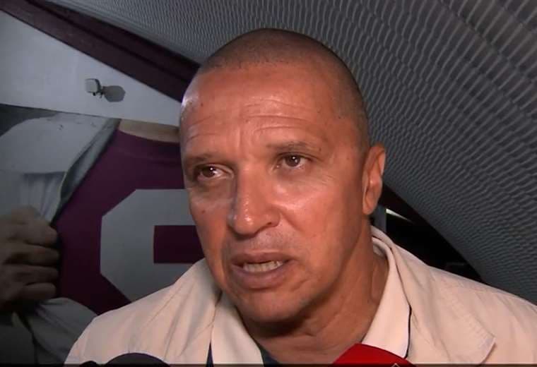 Erick Lonis vuelve a lanzar críticas por el manejo de la Selección Nacional