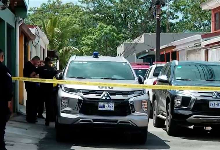 “Es muy doloroso”: Vecinos intentaron salvar a adultos mayores que murieron en incendio