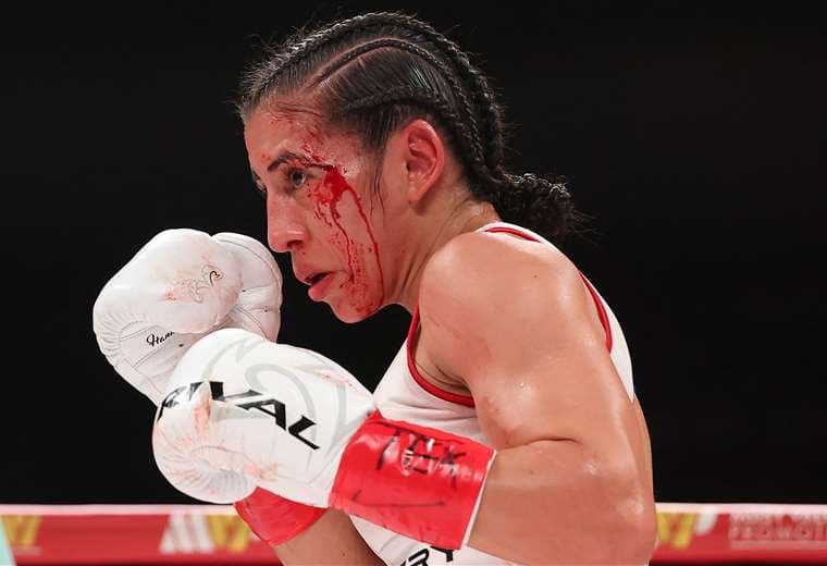 Yokasta Valle vs. Lourdes Juárez. AFP