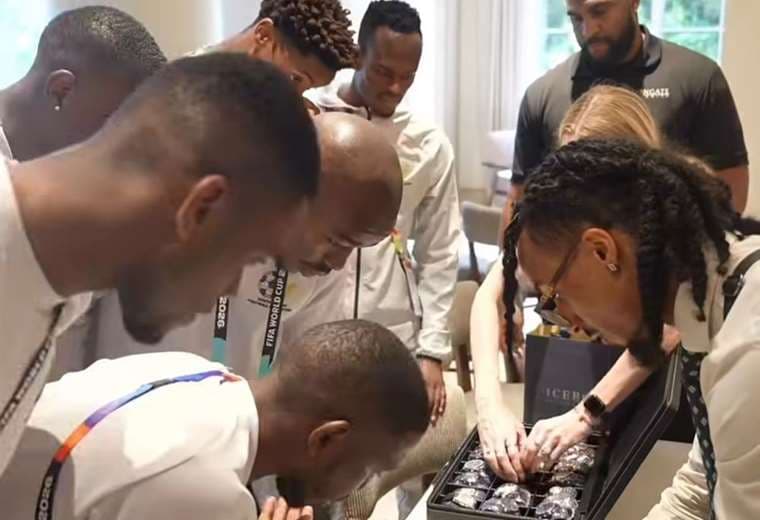 Video: Jugadores de Sudáfrica recibieron este millonario premio por empatar en el Mundial