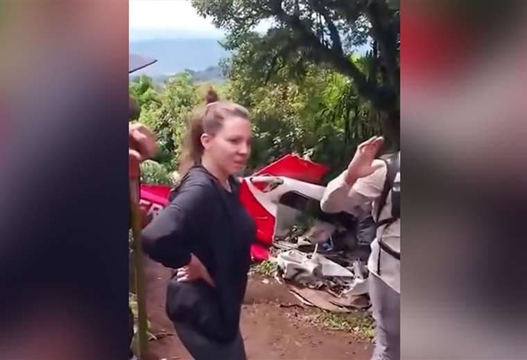 Sobreviviente de tragedia aérea en Pico Blanco visita el sitio un año y siete meses después